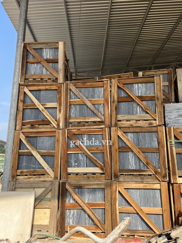 Đá sọc dưa mài hone 30x60x2cm xám đen ốp lát hồ bơi